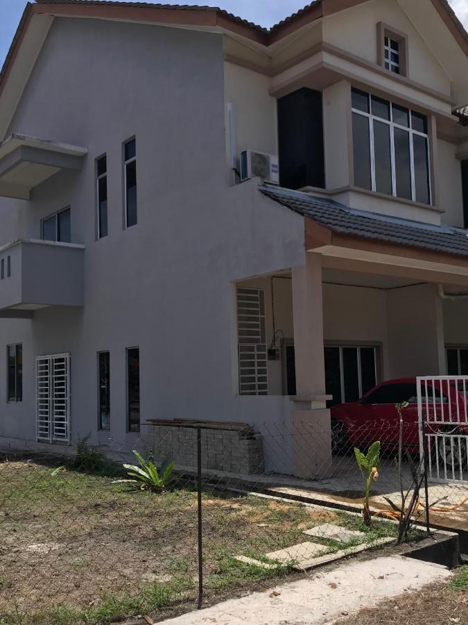 Hj Homestay Куала-Тренгану Экстерьер фото