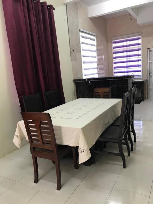 Hj Homestay Куала-Тренгану Экстерьер фото